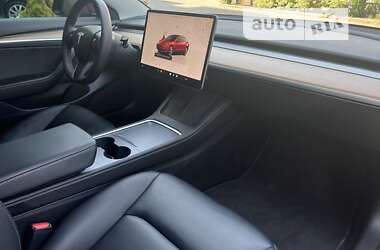 Седан Tesla Model 3 2022 в Львові