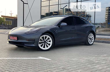 Седан Tesla Model 3 2021 в Луцьку