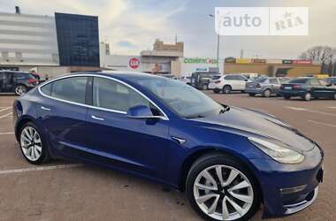 Седан Tesla Model 3 2019 в Вінниці