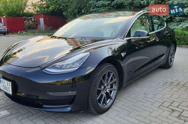 Седан Tesla Model 3 2020 в 