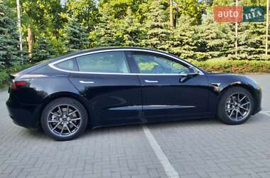 Седан Tesla Model 3 2020 в Харкові