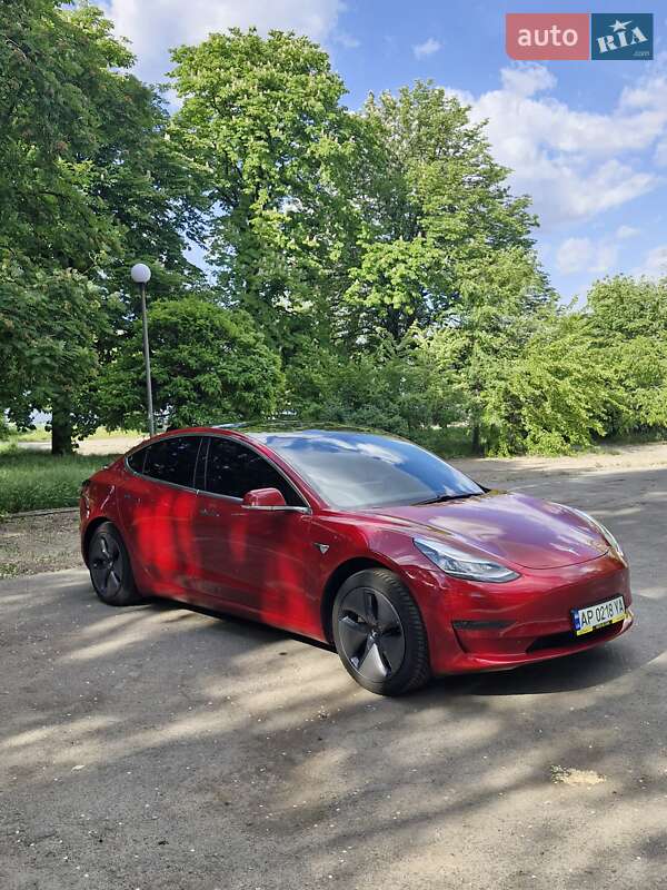 Седан Tesla Model 3 2019 в Дніпрі