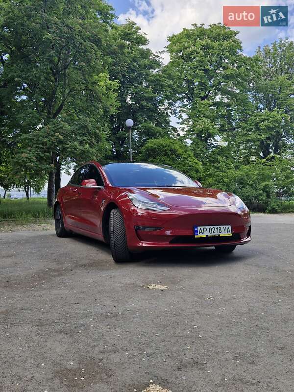 Седан Tesla Model 3 2019 в Запоріжжі