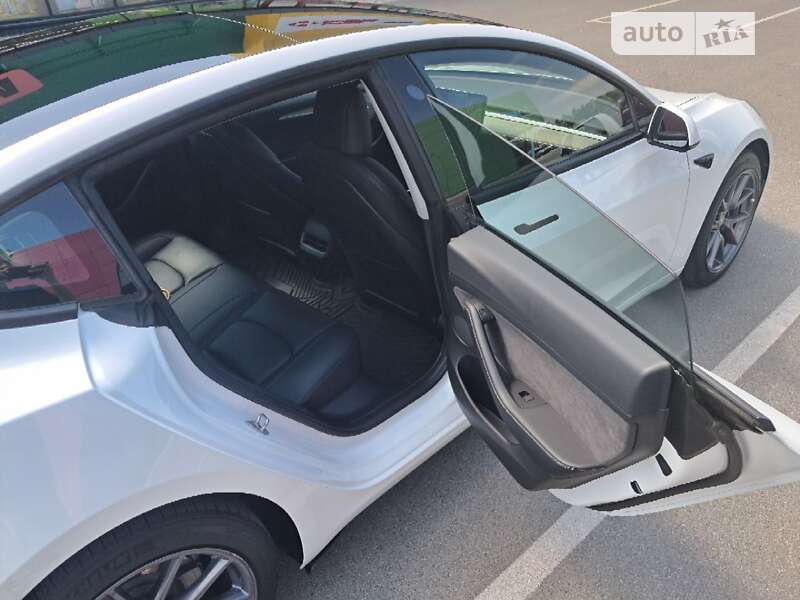 Седан Tesla Model 3 2022 в Києві фото 18 Седан Tesla Model 3 2022 в Києві