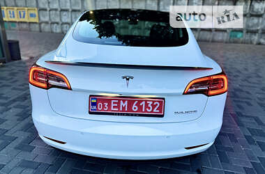 Седан Tesla Model 3 2019 в Дніпрі