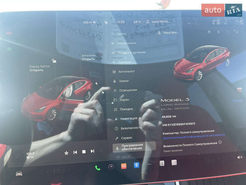 Седан Tesla Model 3 2019 в Львові