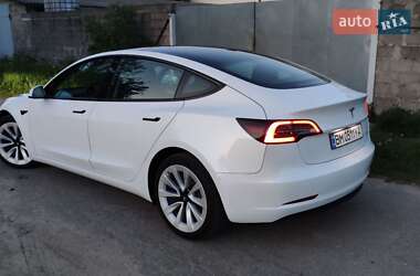 Седан Tesla Model 3 2022 в Києві