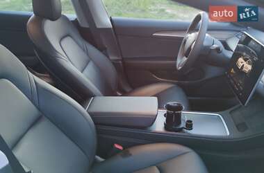 Седан Tesla Model 3 2022 в Києві