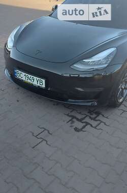 Седан Tesla Model 3 2018 в Червонограді
