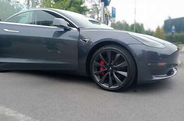 Седан Tesla Model 3 2019 в Дніпрі