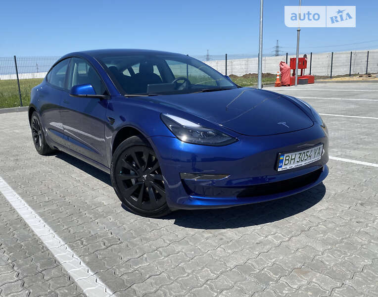 Седан Tesla Model 3 2022 в Одесі