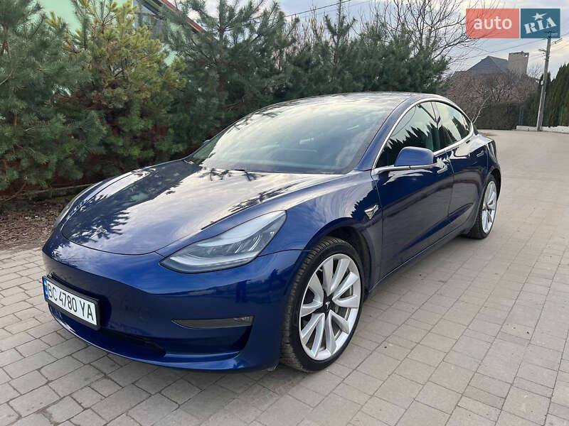 Tesla Model 3 2019