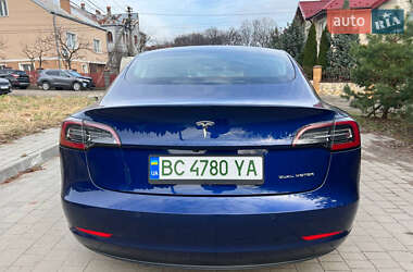 Седан Tesla Model 3 2019 в Львове