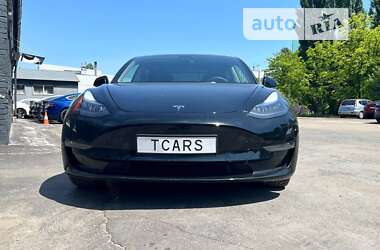 Седан Tesla Model 3 2021 в Києві