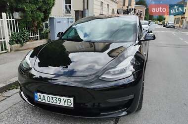 Седан Tesla Model 3 2018 в Днепре