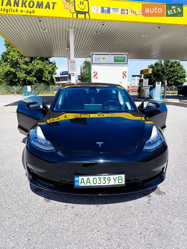 Tesla Model 3 2018