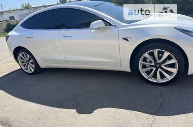 Седан Tesla Model 3 2018 в Харькове