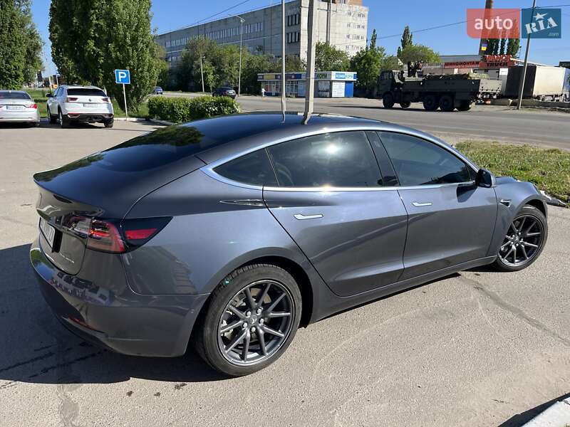 Седан Tesla Model 3 2020 в Полтаві фото 4 Седан Tesla Model 3 2020 в Полтаві