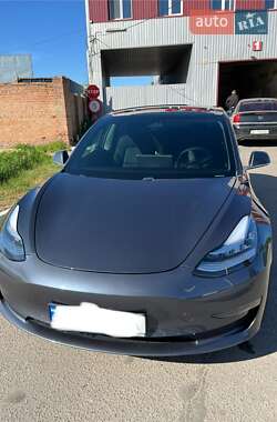 Седан Tesla Model 3 2020 в Полтаве