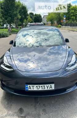 Седан Tesla Model 3 2019 в Калуше