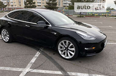 Седан Tesla Model 3 2019 в Николаеве