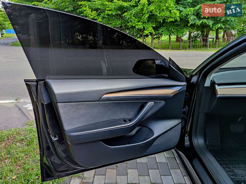 Седан Tesla Model 3 2021 в Киеве фото 18 Седан Tesla Model 3 2021 в Киеве