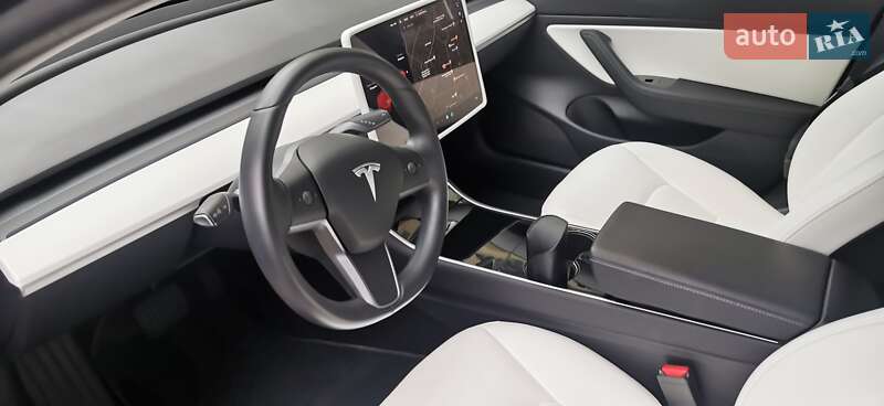 Седан Tesla Model 3 2019 в Харькове