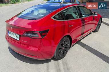 Седан Tesla Model 3 2019 в 