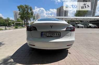 Седан Tesla Model 3 2019 в Павлограді