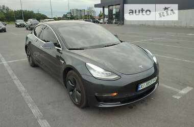 Седан Tesla Model 3 2018 в Ірпені