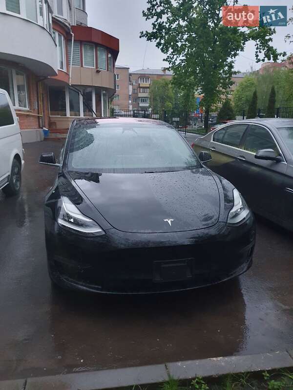 Седан Tesla Model 3 2018 в 