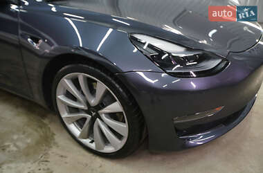 Седан Tesla Model 3 2021 в Полтаві