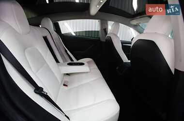 Седан Tesla Model 3 2021 в Полтаві