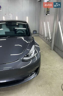Седан Tesla Model 3 2021 в Полтаві