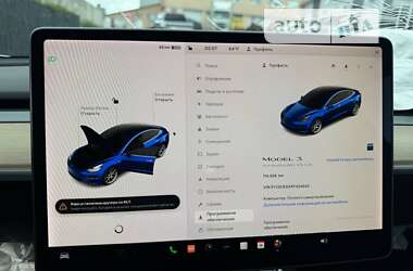 Седан Tesla Model 3 2019 в Луцке