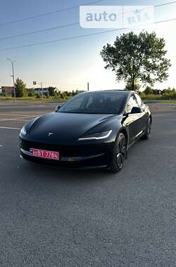 Седан Tesla Model 3 2024 в Луцке