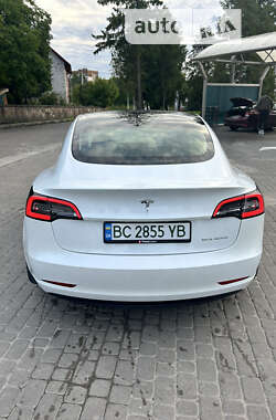 Седан Tesla Model 3 2020 в Львове