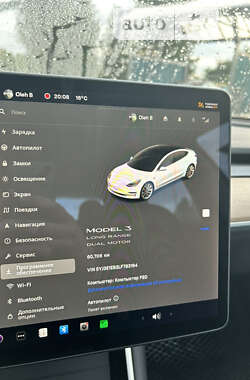 Седан Tesla Model 3 2020 в 
