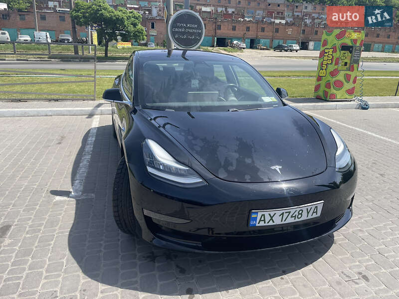 Седан Tesla Model 3 2019 в Харькове