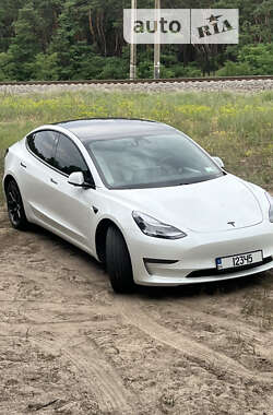 Седан Tesla Model 3 2021 в Дніпрі