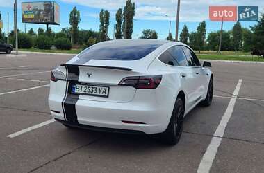 Седан Tesla Model 3 2020 в Кременчуге