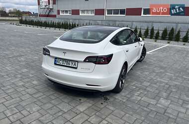 Седан Tesla Model 3 2021 в Луцке