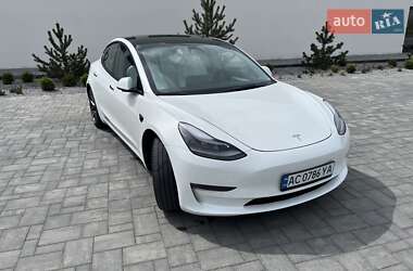 Седан Tesla Model 3 2021 в Луцке