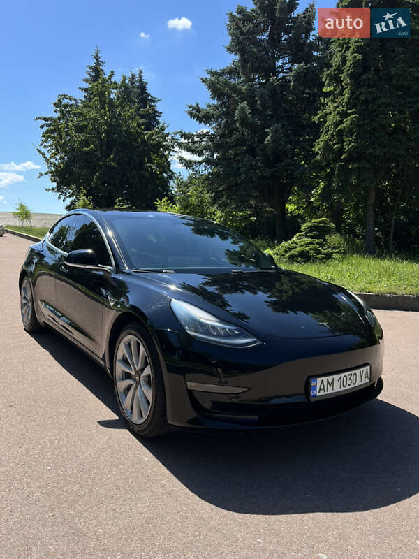 Tesla Model 3 2018