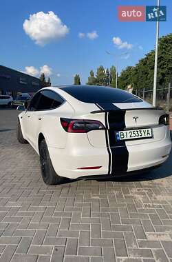 Седан Tesla Model 3 2020 в Кременчуге