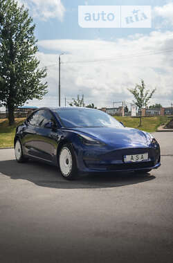 Седан Tesla Model 3 2021 в Виннице