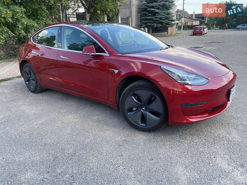 Седан Tesla Model 3 2020 в Запорожье
