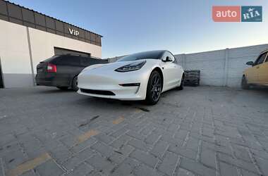 Седан Tesla Model 3 2020 в 