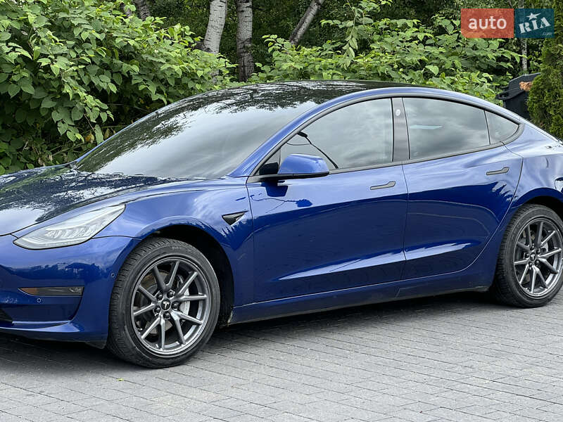 Седан Tesla Model 3 2019 в Ивано-Франковске фото 2 Седан Tesla Model 3 2019 в Ивано-Франковске