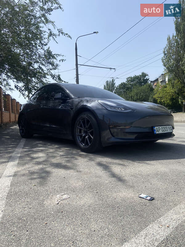 Tesla Model 3 2018